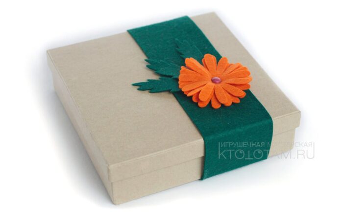 подарочный декор коробок к 8 марта, фетровые цветы для упаковки