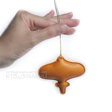 елочные игрушки ручной работы из кожи и фетра, елка, кожаная игрушка на ёлку, сувениры из кожи на заказ