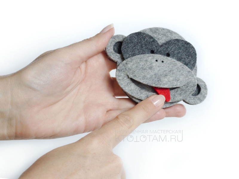 Игрушка «Мартышка показывает язык» серая - KTOTOTAM.ru — корпоративные ...
