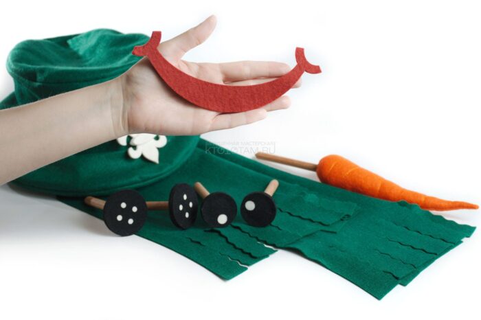 подарочный набор для лепки снеговика с логотипом, шляпа для снеговика, мягкая-игрушка морковка, нос, рот, глаза и пуговицы с креплением для снега