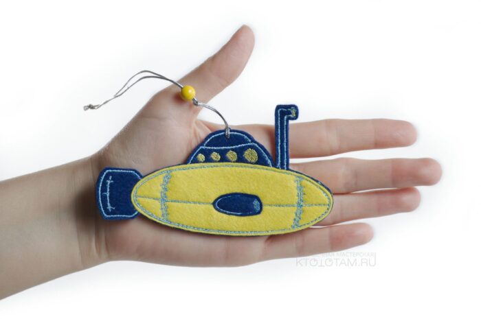 подводная лодка, желтая субмарина, сувенирный набор елочных игрушек на тему транспорт, сувениры из фетра ручной работы, елочные игрушки из фетра