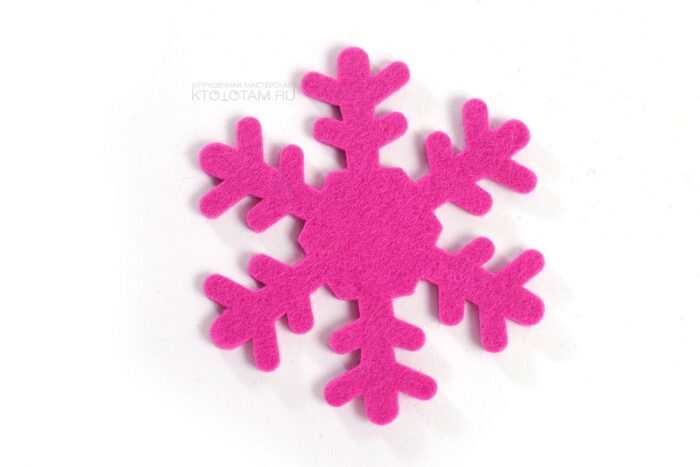 снежинка розовая из войлока елочная игрушка, фетровая снежинка, елочная игрушка из листового войлока, фигурка из фетра на заказ с логотипом