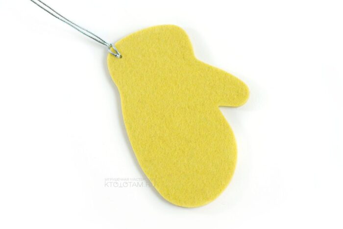 варежка желтая из войлока, фетровая варежка елочная игрушка , варежка из листового войлока, фигурка варежка из фетра на заказ с логотипом