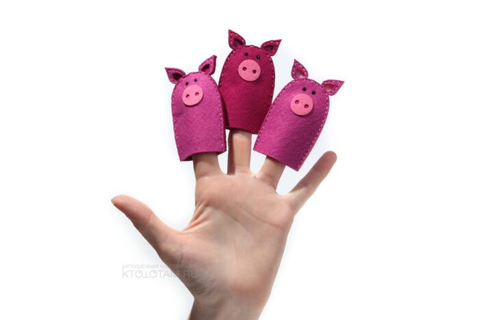 пальчиковая игрушка из фетра поросёнок. год свиньи кабана 2019 сувениры, купить сувениры с символом 2019 года, символы 2019 года сувениры, сувенир свинья 2019, сувенир символ 2019 года