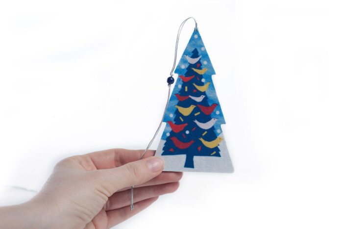 новогодний сувенир елка из фетра с рисунком по макету заказчика