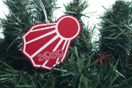 ёлочная игрушка волан бадминтон символ клуба из фетра с логотипом подарок на новый год