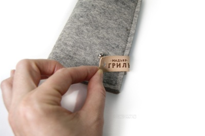 счетница для ресторана из войлока с логотипом