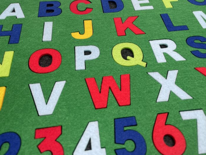 Английский алфавит, пазл вкладыш из фетра, зелёный, азбука на планшете, буквы из фетра, обучающая игра, подарок для мальчика или девочки, развивающие игры для детей из фетра