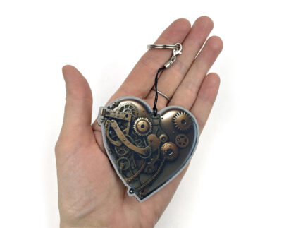 Стимпанк-сердце, велкро-патчи из фетра, оригинальный брелок на заказ в Москве